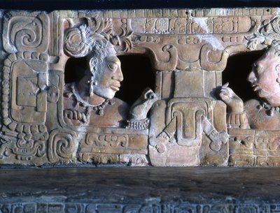 Thron 1 aus Piedras Negras, Usamacinta, Guatemala (Detail) von Mayan
